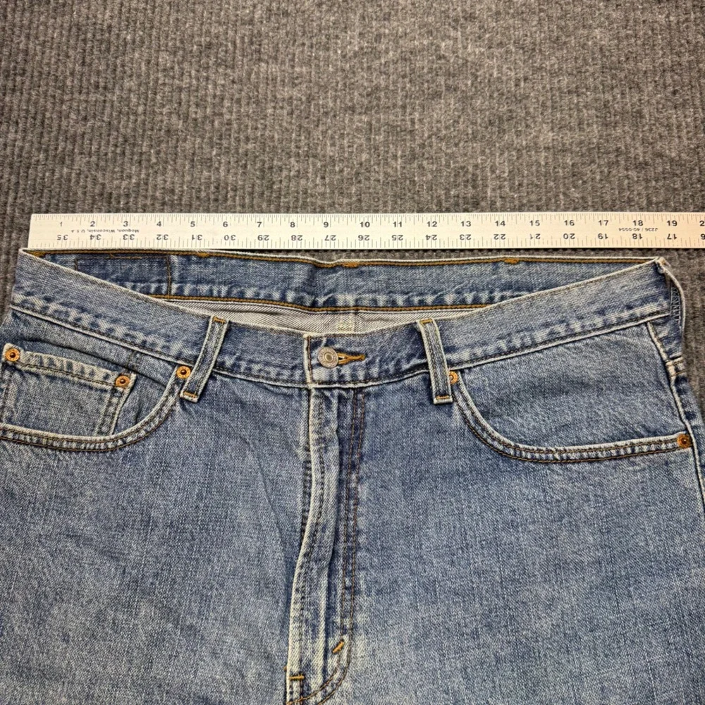 Levi's‎ 550 Denim Shorts Mens 38 Light Wash Relaxed Fit Jorts Grunge Indie Y2K